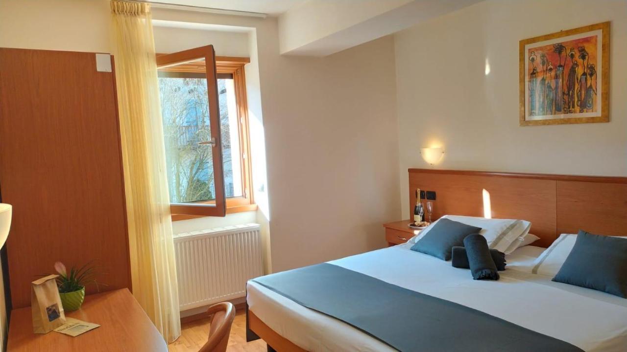 Sport Hotel Al Sole Fiavè Eksteriør bilde
